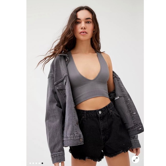 Urban Outfitters Urban Renewal Remade Levi’s Basic High Rise Black Denim Short - Picture 2 of 10